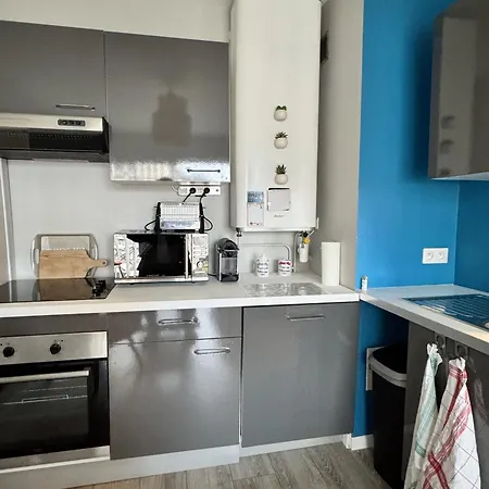 Apartment Agreable 2 Pieces Avec Balcon Et Parking A - Fr-1-712-90