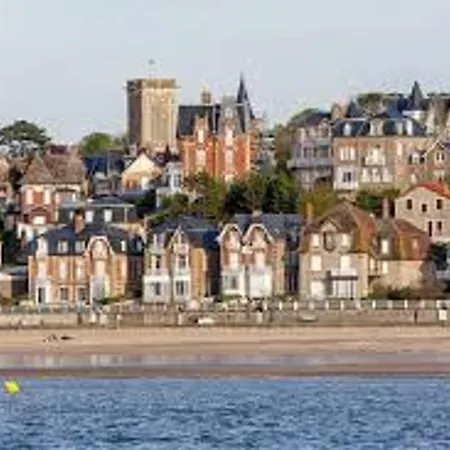 Agreable 2 Pieces Avec Balcon Et Parking A - Fr-1-712-90 Appartement Villers-sur-Mer