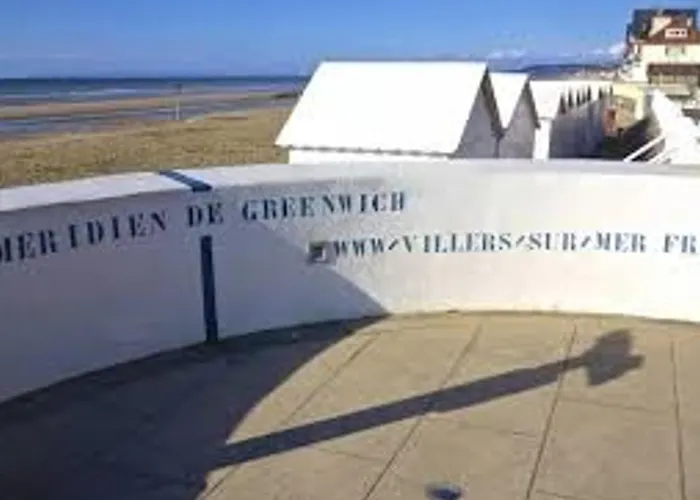 Agreable 2 Pieces Avec Balcon Et Parking A - Fr-1-712-90 아파트